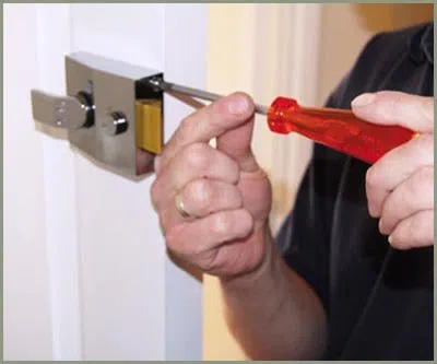 Locksmith Solution Services West Hempstead, NY 516-962-5471 - 68-44-11