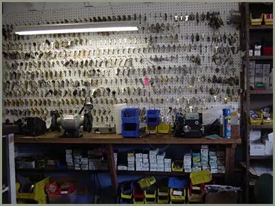 Locksmith Solution Services West Hempstead, NY 516-962-5471 - 68-44-3